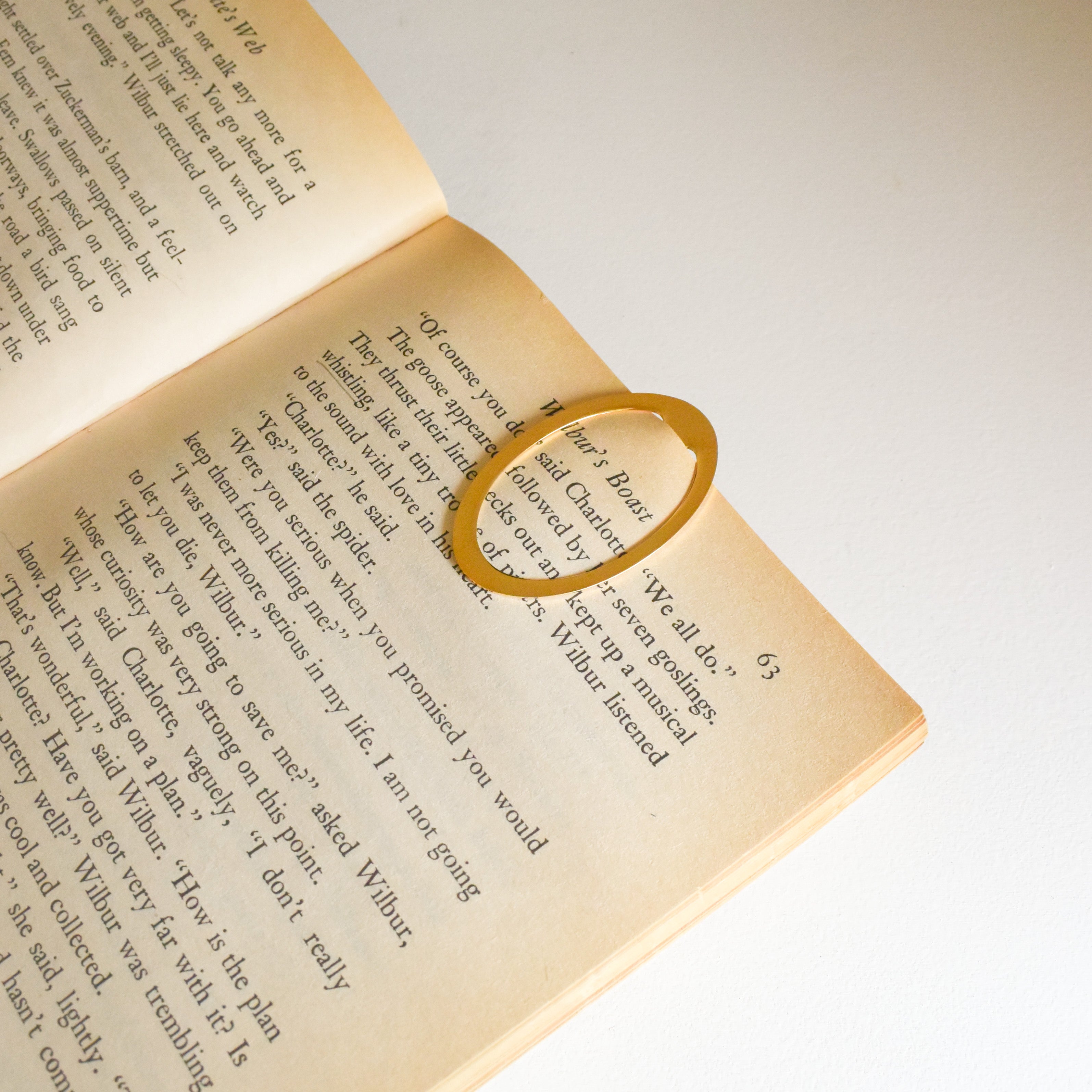 Bookmark_gold