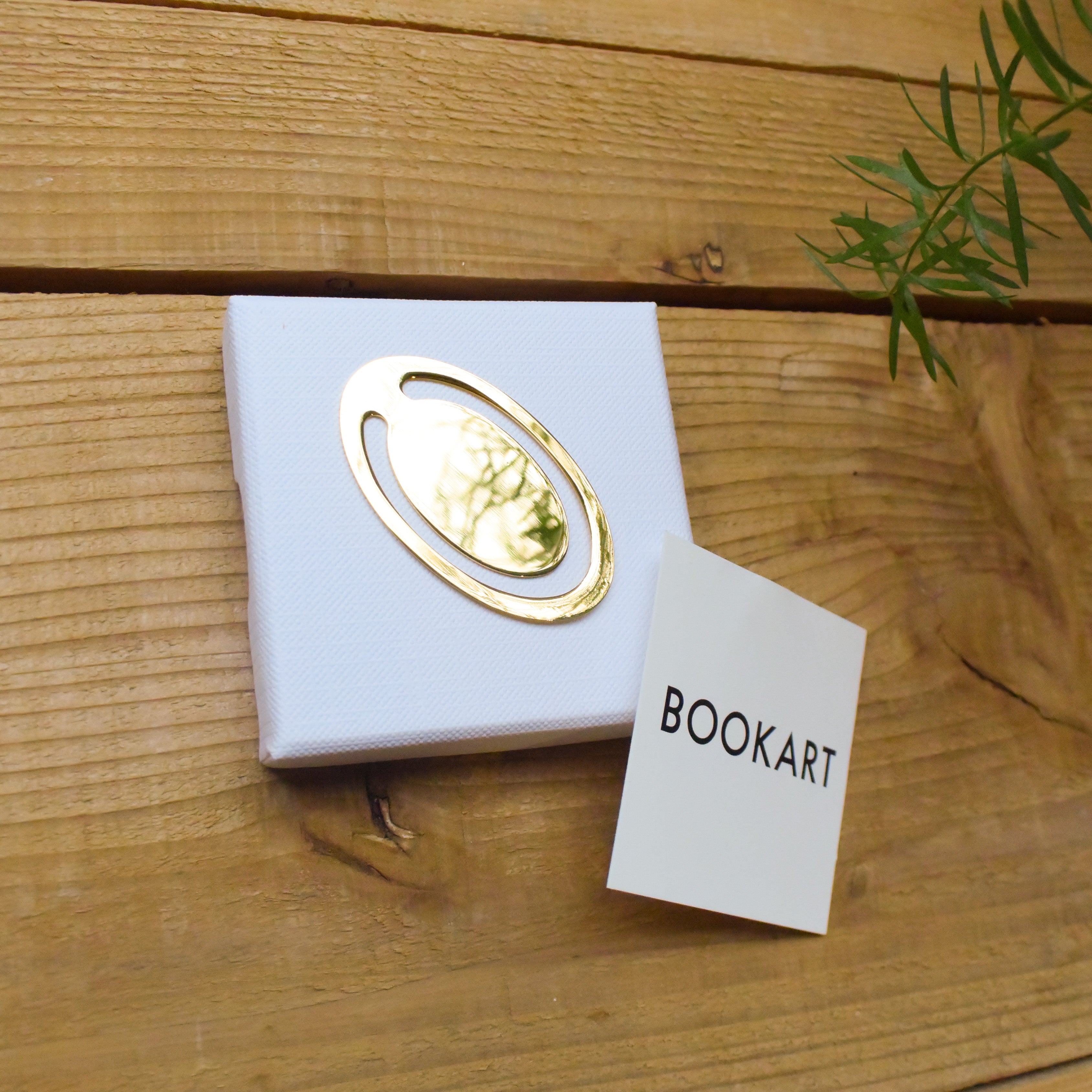 Bookmark_gold